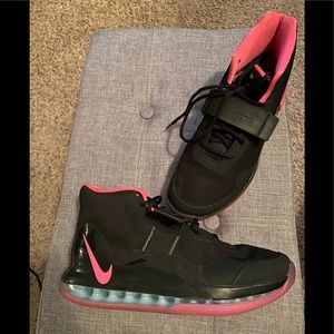 Like new pink and black Nikes!